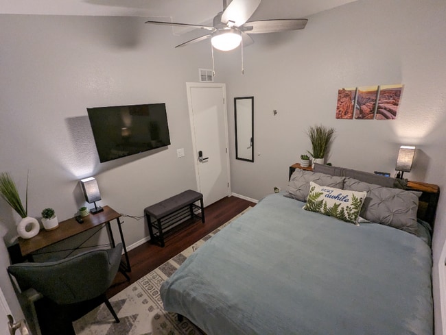 Building Photo - 120 E Camille Dr