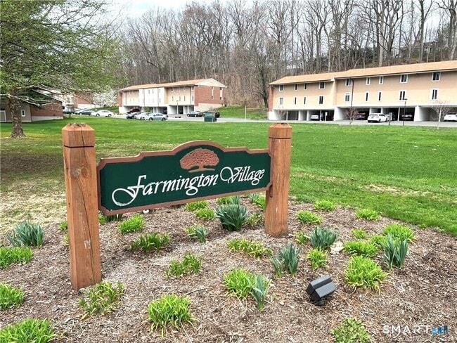 Photo - 1660 Farmington Ave Unit 10
