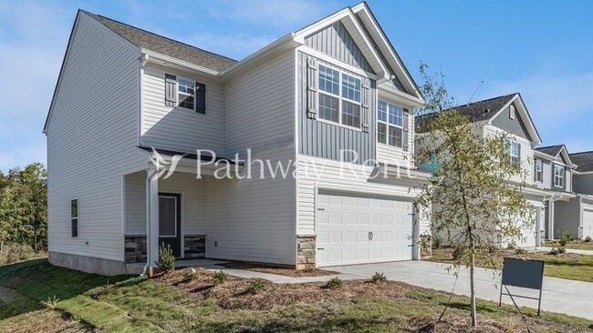 Photo - 605 Mackenzie Cv