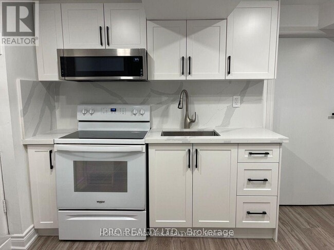 Photo - 755 Botany Hill Crescent