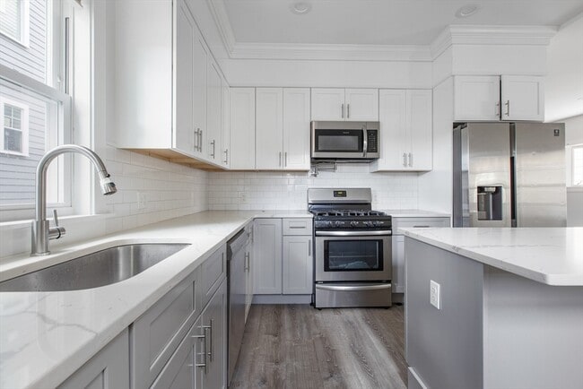 Photo - 62-64-64 Edson St Unit 1