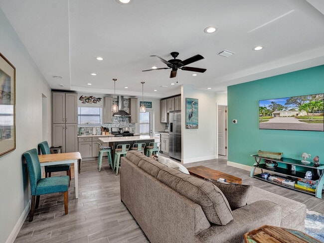 Photo - 937 SW 17th St