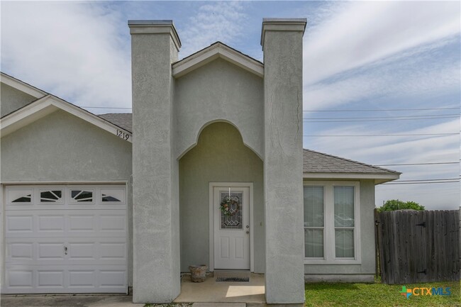 Photo - 1215 Brown Rock Dr Townhome