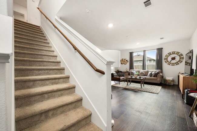 Photo - 25927 Chicory Dr