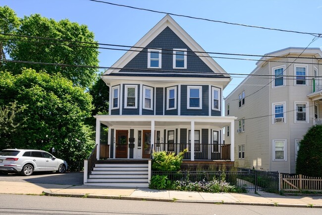 Building Photo - 56-58 Carruth St Unit 58 Rental