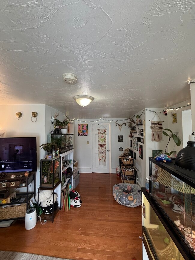 Building Photo - 66 Pleasant St Unit 66