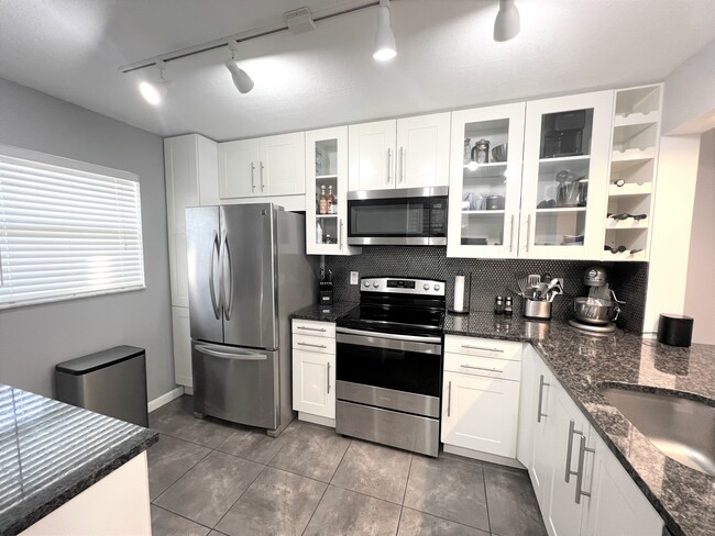Photo - 2920 SW 22nd Ave Rental