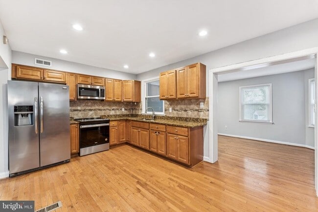 Photo - 3409 Southern Ave SE