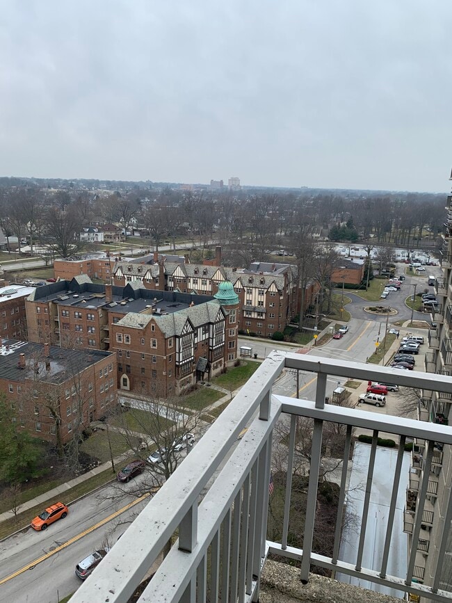 12000 Edgewater