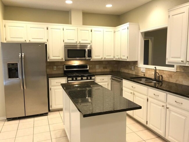 Photo - 11403 Oak Knoll Dr