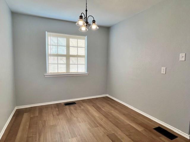 Photo - 327 S 4th St