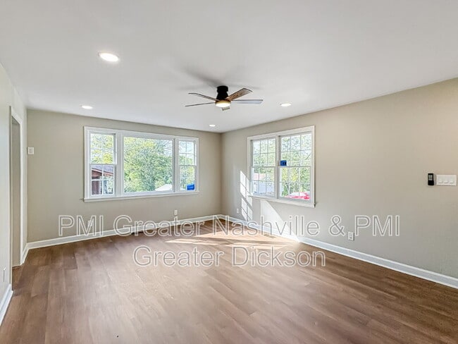 Photo - 105 W Ray St Unit B