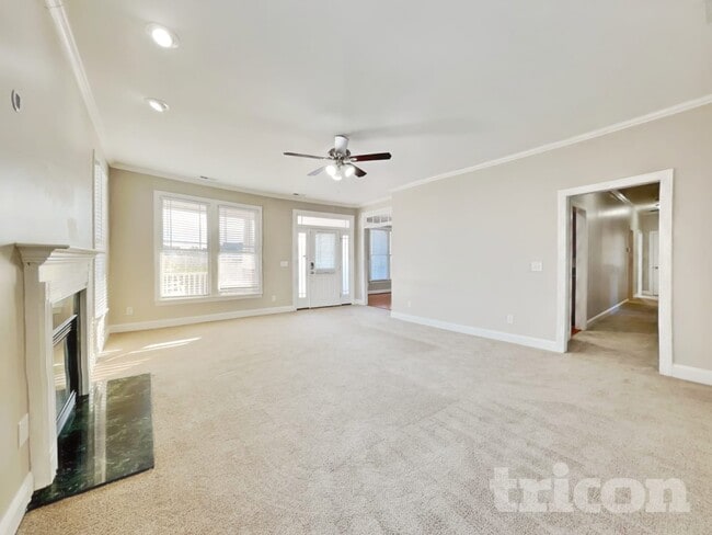 Photo - 140 Golden Oats Dr