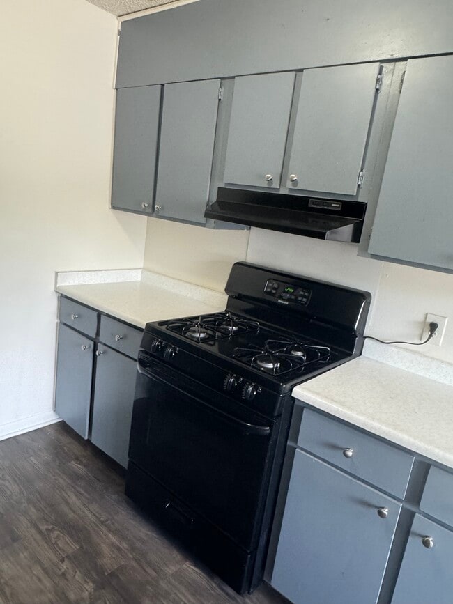 Woodsdale Apartments