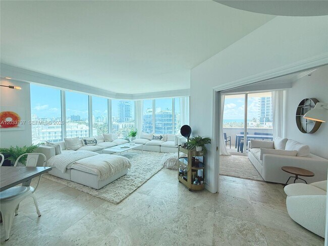 Photo - 300 South Pointe Dr Unidad 705