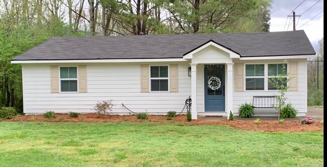 Photo - 223 Woodglen Dr