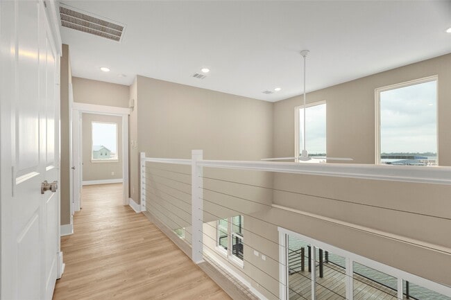 Photo - 28 Cmdr. Runco Ln