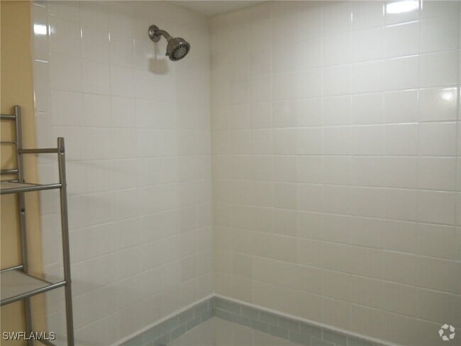 Building Photo - 25490 Cockleshell Dr Unit 601 Rental