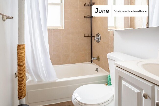 Photo - Room in Shared 4 bed/1 bath home Unidad D