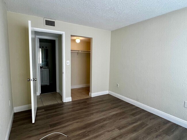 Photo - Springcrest Condo - 114 Unidad 114