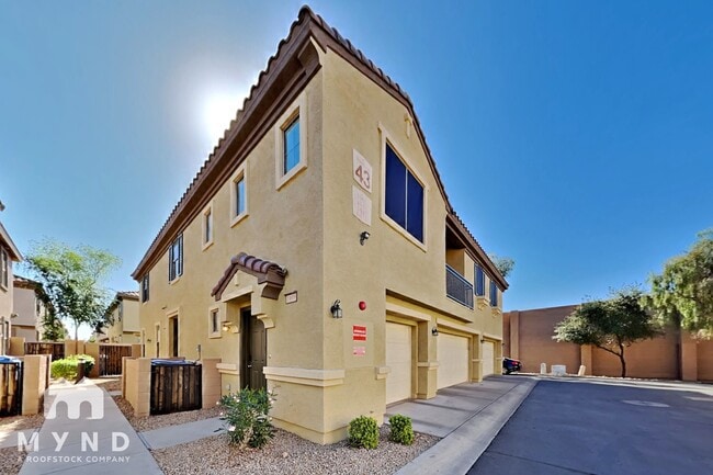 Building Photo - 1409 N 81st Dr