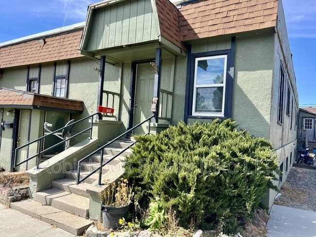 Photo - 641 Cedar St