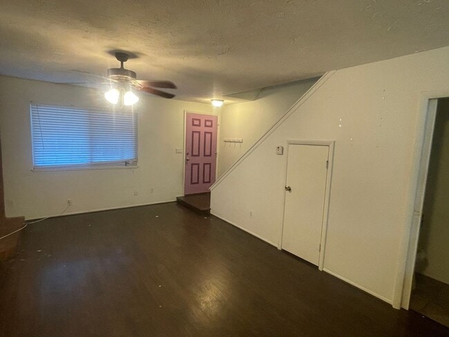 Photo - Beautiful Two Bedroom Home! End Unit!