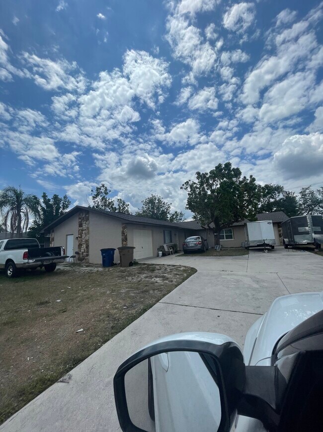 Photo - 12357 First St Unidad 12357