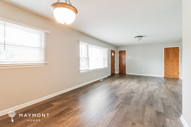 Photo - 3815 Idlewild Ave