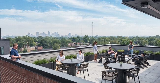 SkyDeck Patio - Fifth x Northwest
