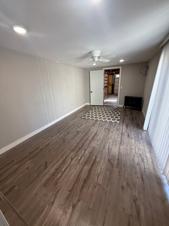 Photo - 105 Arnold Ave N