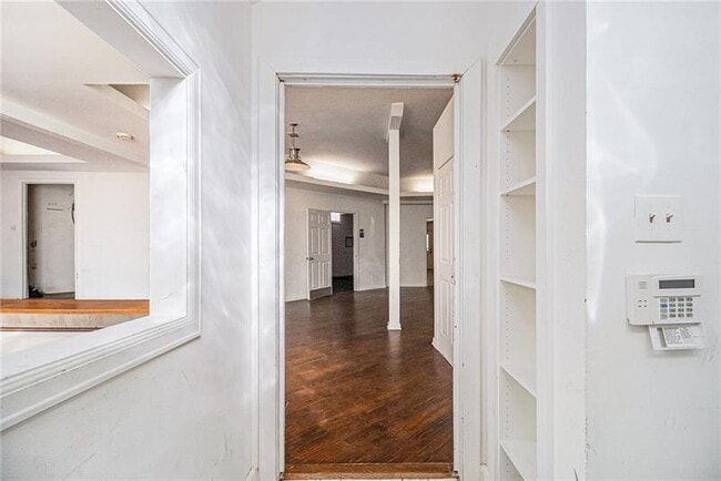 Photo - 1112 Delaware Ave SE