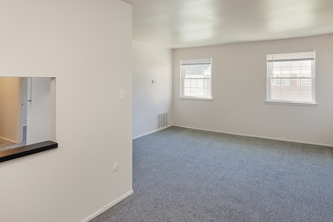 Comfortable Living Space - Riverview Place