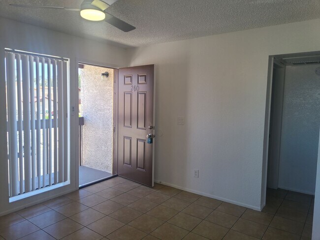 Photo - 2650 - 11 Unit 240