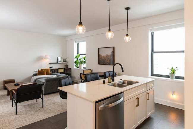 Photo - 758 N Broadway Unit SI ID1379068P