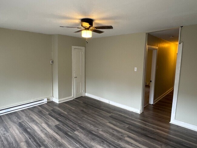 Photo - 512 W Orange St Unit #2