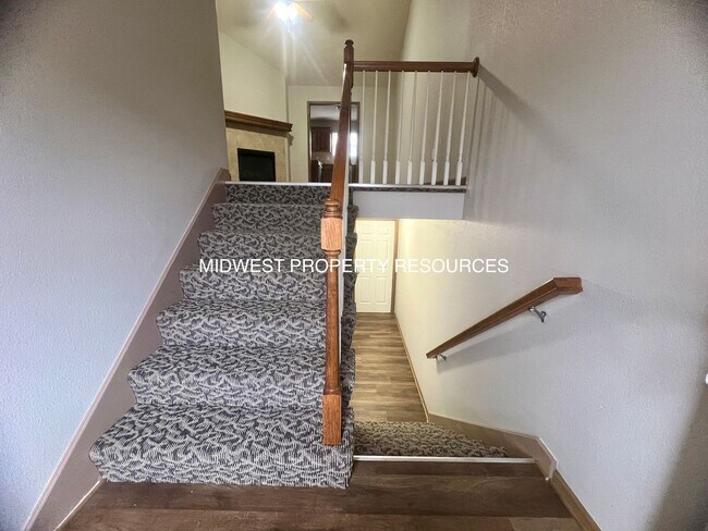 Photo - Spacious 3 Bedroom, 2 Bath Townhome availa...