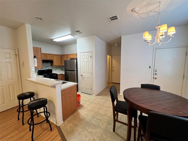 Photo - 13812 Harris Ridge Blvd