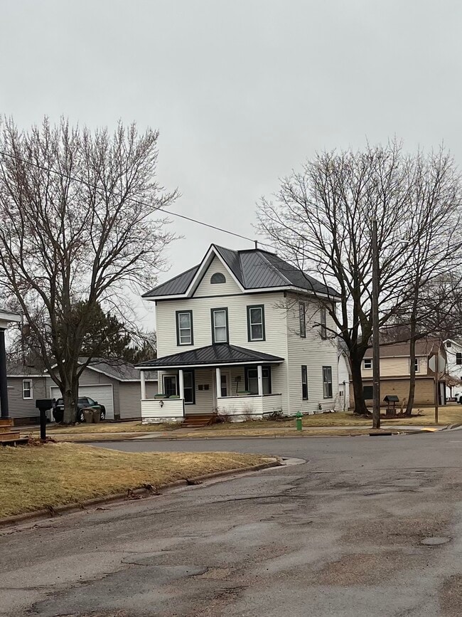 Photo - 934 Water St Unit Upper