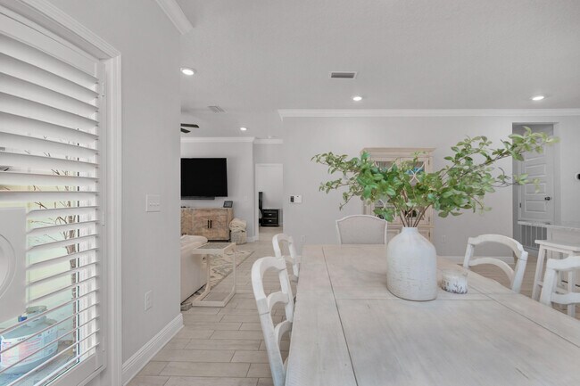 Photo - 382 Lightning Bug Ln