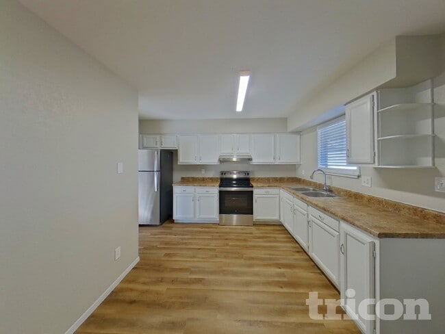 Photo - 1013 W Anderson Dr