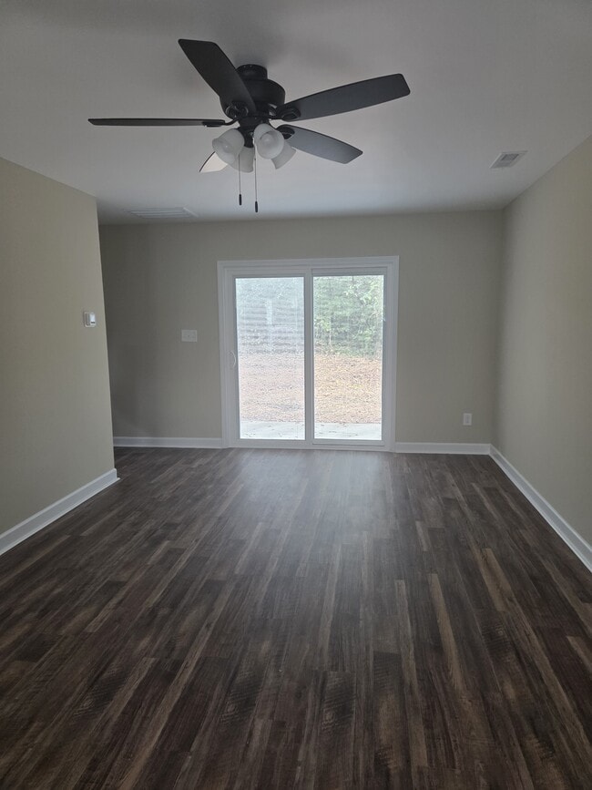 Photo - 210 W Washington Exd