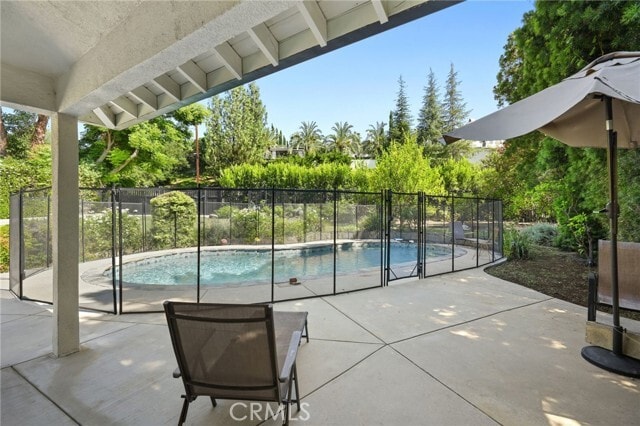 Photo - 18433 Tarzana Dr