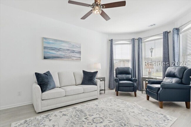 636 Horizon Ct