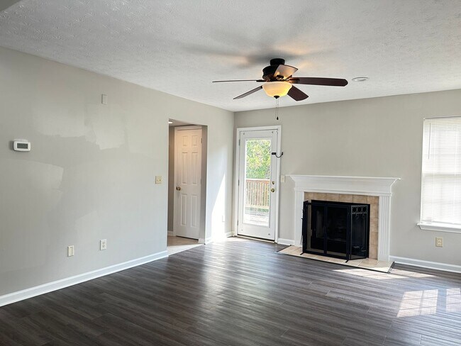 Photo - Beautiful 3 BR, 2.5 Bath House in Georgetown! Open Layout, Fenced Backyard, Attached Garage