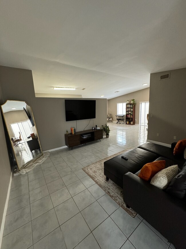 Photo - 14931 SW 92nd Ter Unidad #1