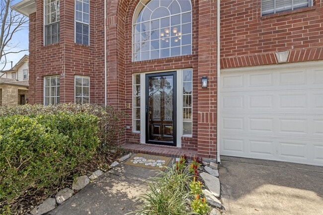 Photo - 2018 Waverly Glend Dr