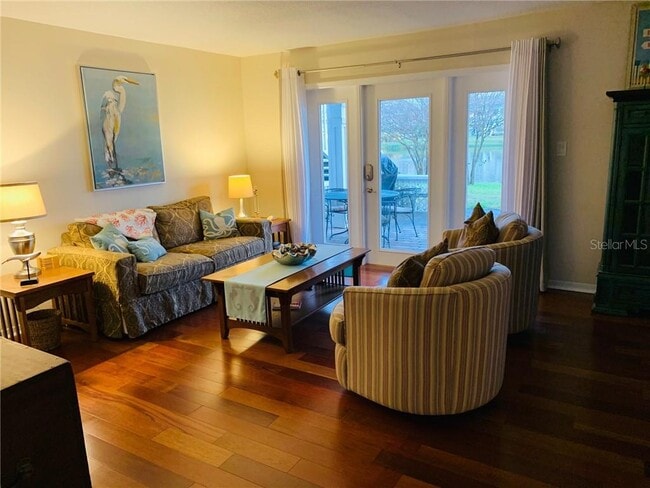 Photo - 213 Sea Horse Dr SE Unidad B