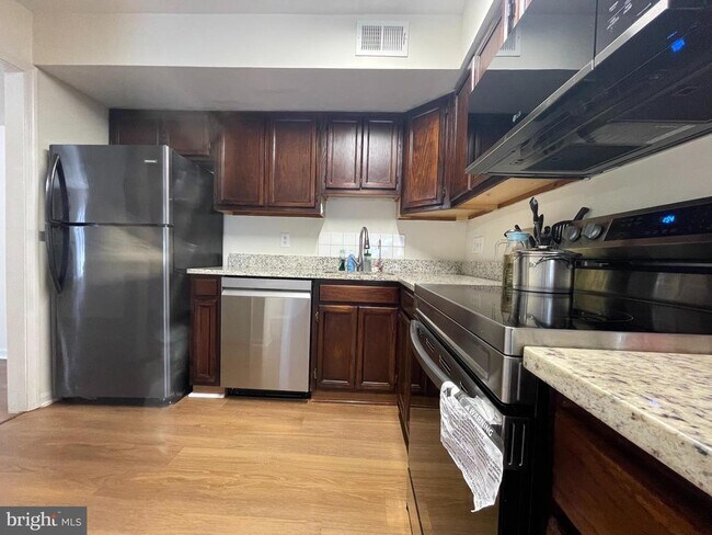 Photo - 4570 Conwell Dr