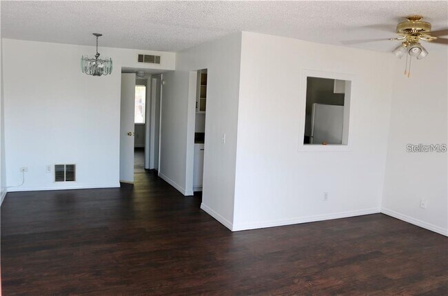 9101 W Hillsborough Ave Unit I207